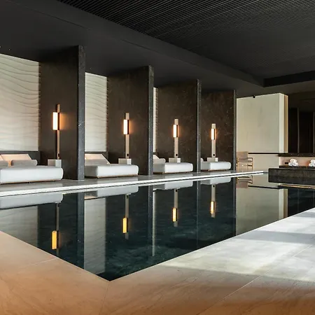 La Reserve Hotell 5*
