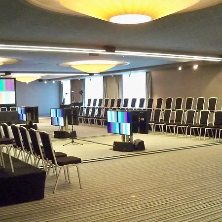 La Reserve Hotel 5*