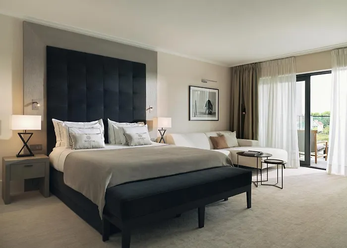 La Reserve Resort Hotel