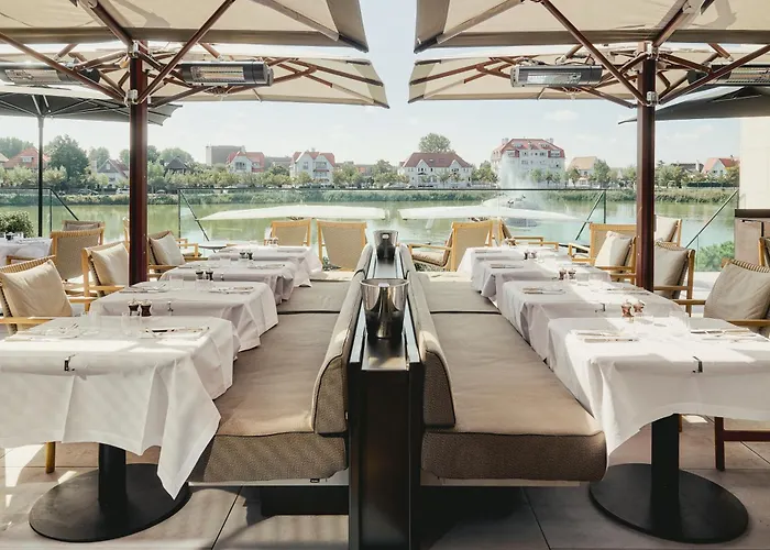 La Reserve Resort Hotel