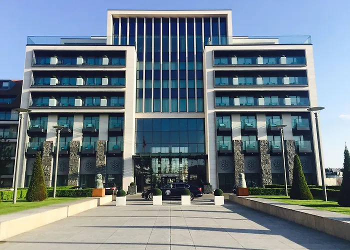 Hotel La Reserve Resort 5*